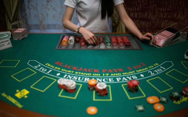 Quản lý tiền cược khi chơi Blackjack là một trong những quy tắc quan trọng mà người chơi cần lưu ý