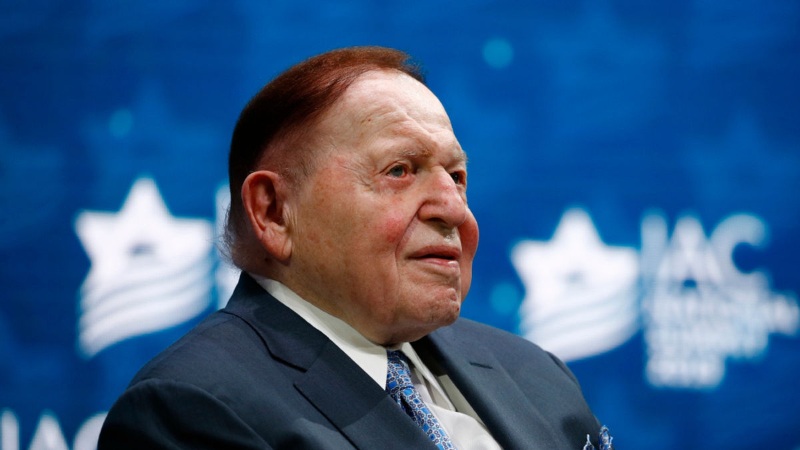 Sheldon Adelson chính là CEO kiêm chủ tịch của tập đoàn casino Las Vegas Sands nổi tiếng