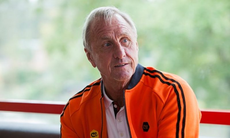 Huấn luyện viên xuất sắc Johan Cruyff 